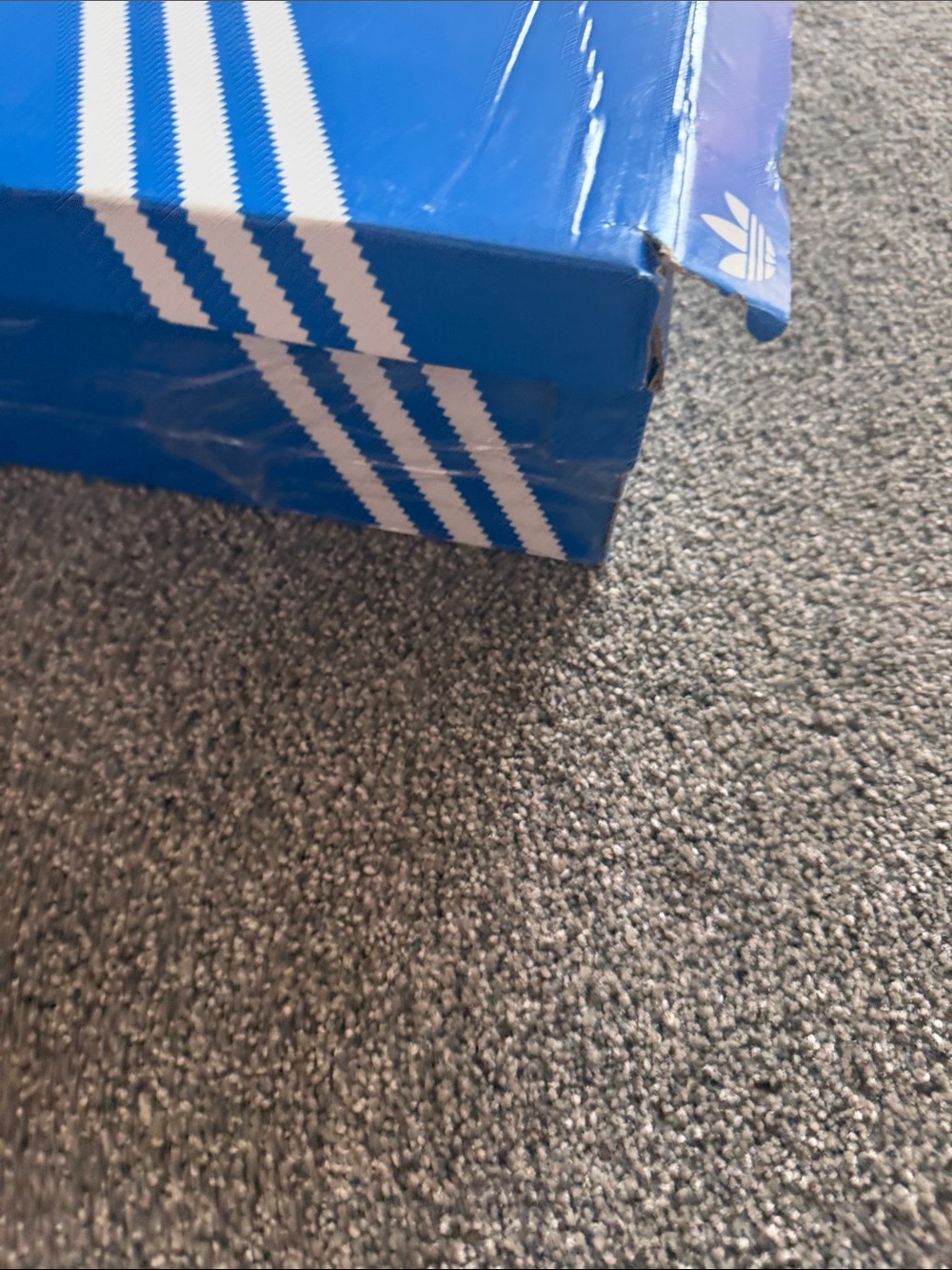 adidas Samba Sneakers in White & Mint Green. Unisex kids 5. Or women’s 6 - Picture 10 of 10